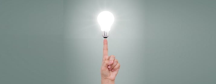 Hand point to Light bulb